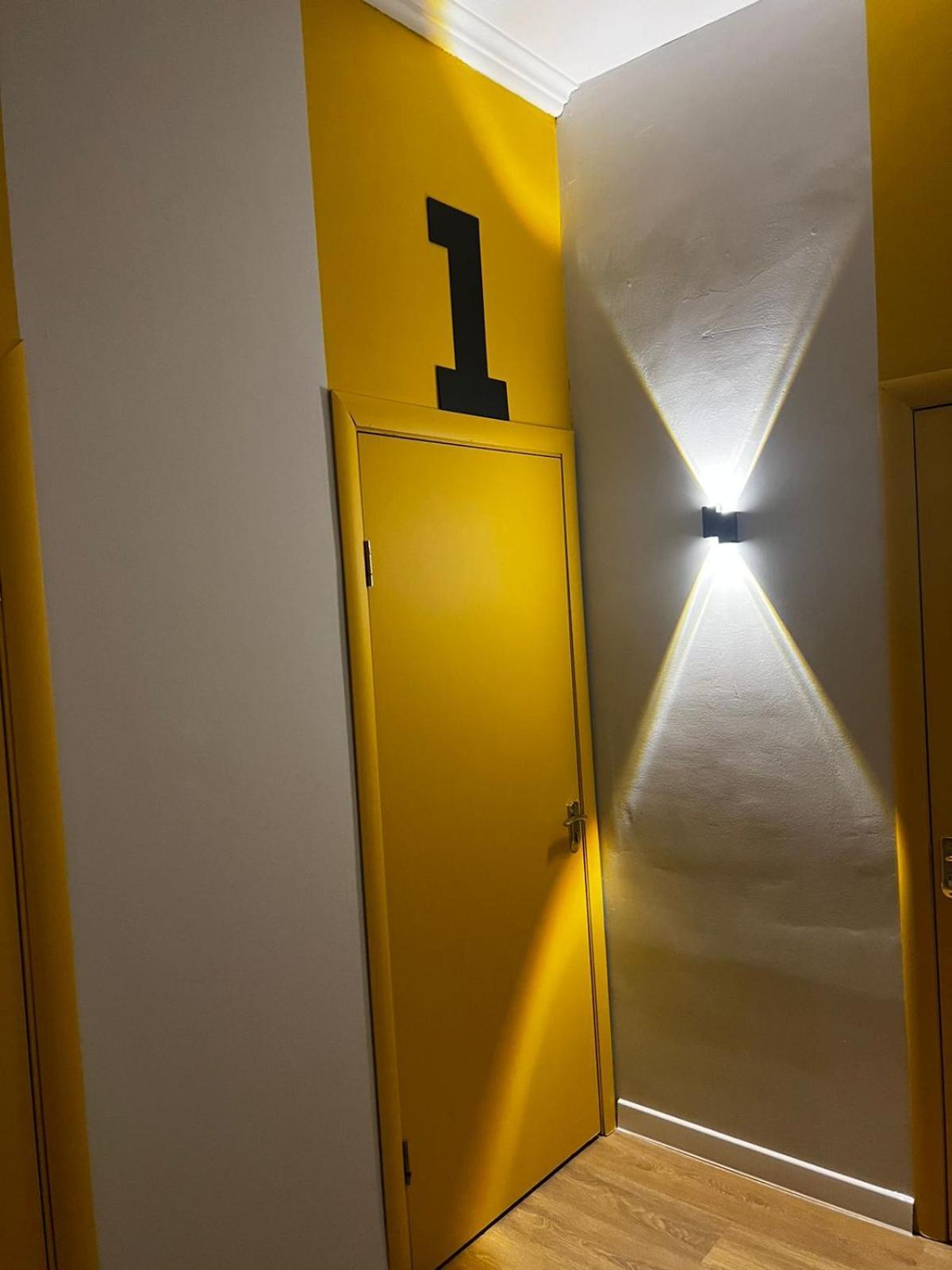 Friends Hostel Астана Экстерьер фото