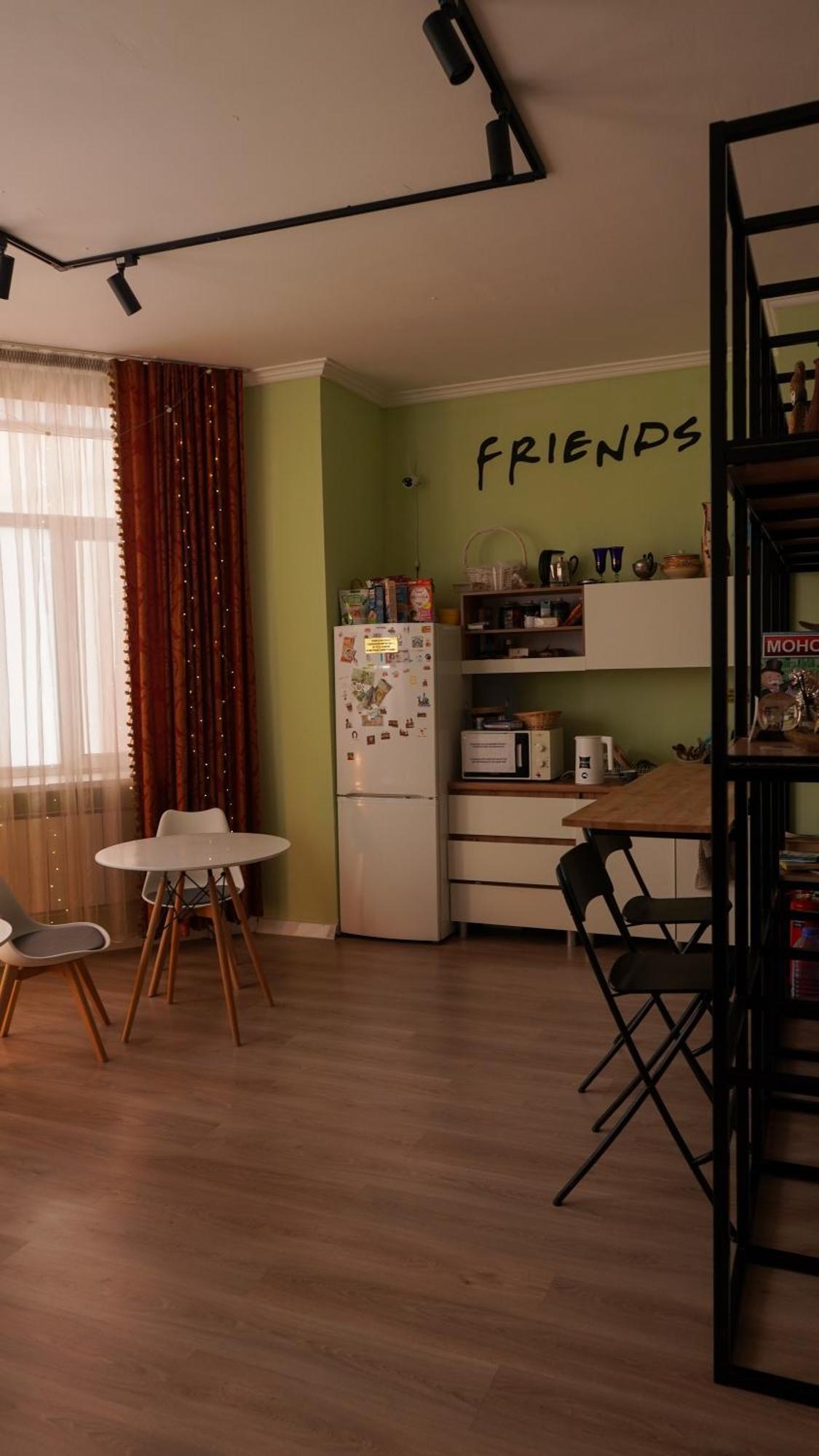 Friends Hostel Астана Экстерьер фото